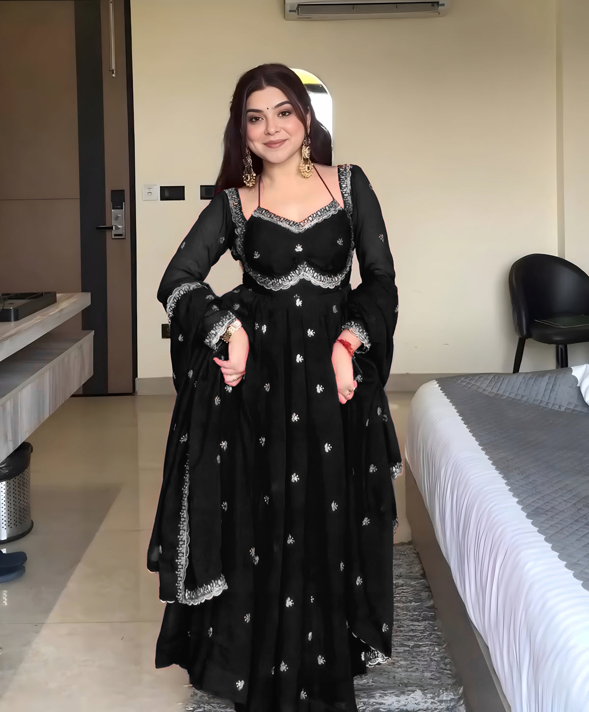 Black Faux Georgette Thread Sequence Work Three Piece Ethnic Set