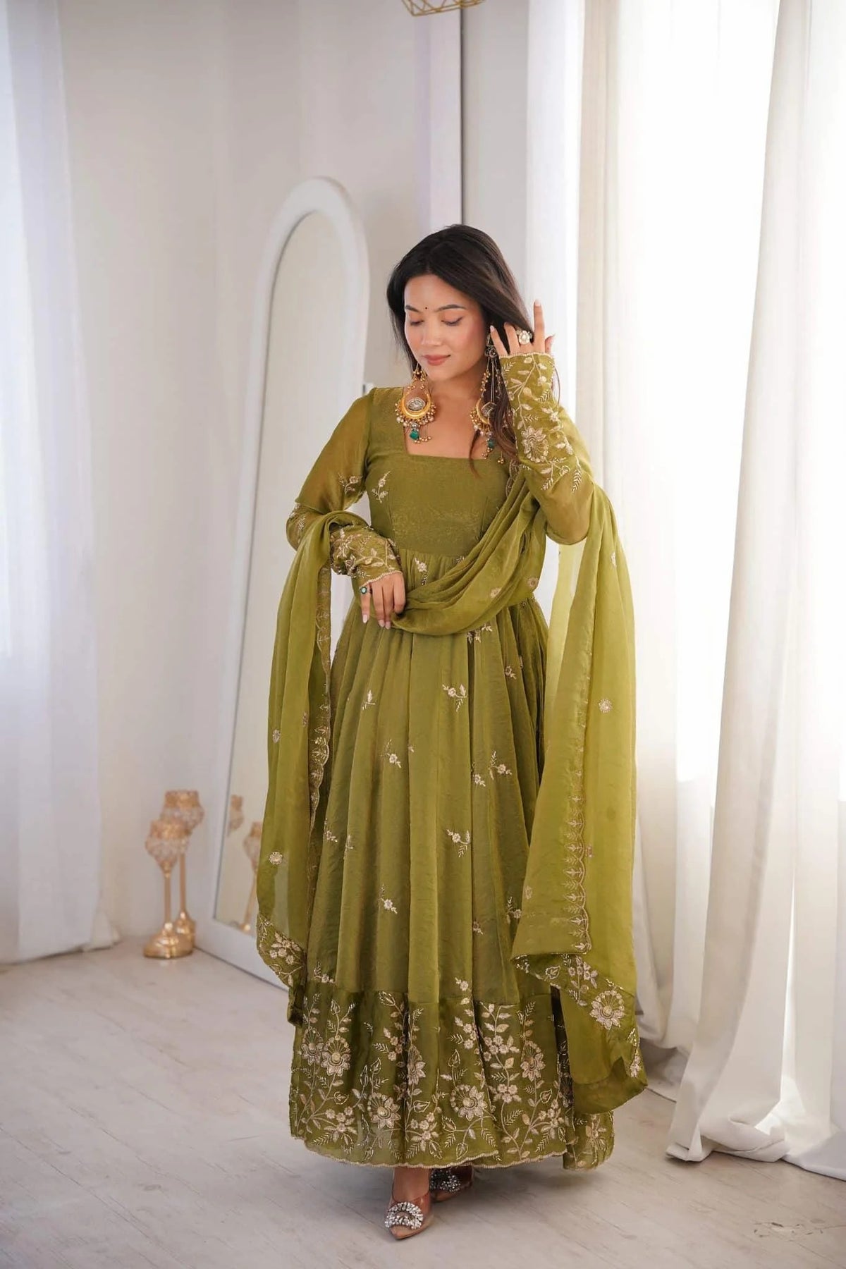Elegant Crunchy Silk Thread Work Three Piece Suit Set