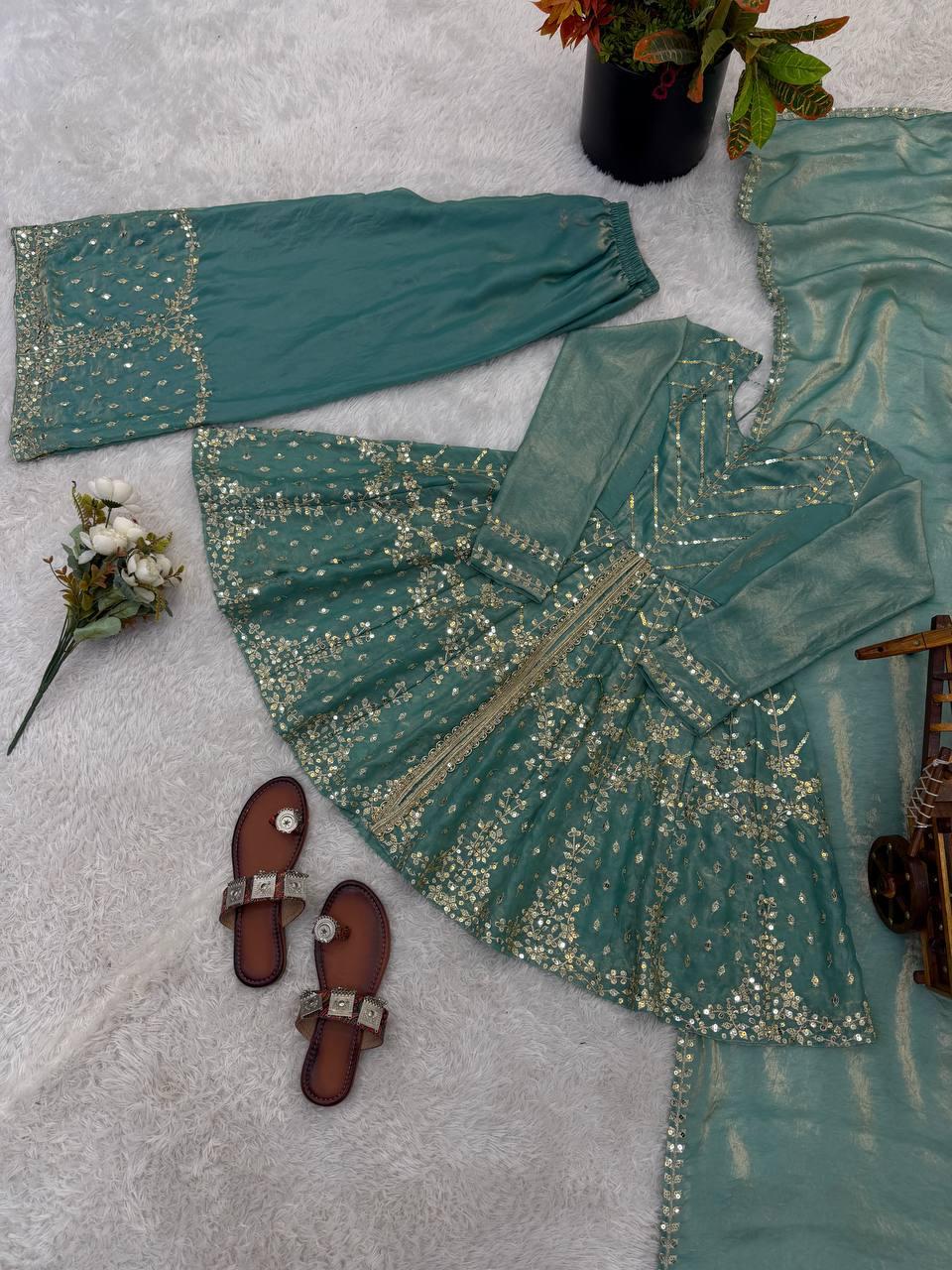 Women’s Ethnic Wear