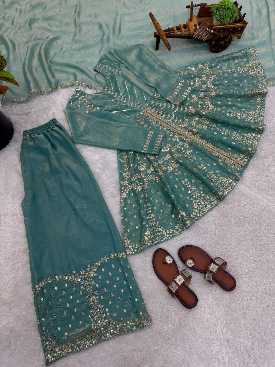Women’s Ethnic Wear