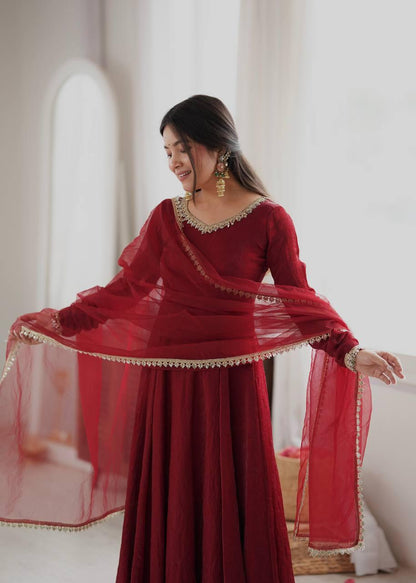 Doremon Crush With Real Mirror work - Red